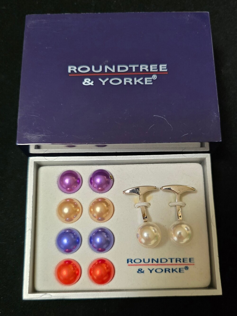 Roundtree & Yorke Multicolor Pearl Cufflink Set